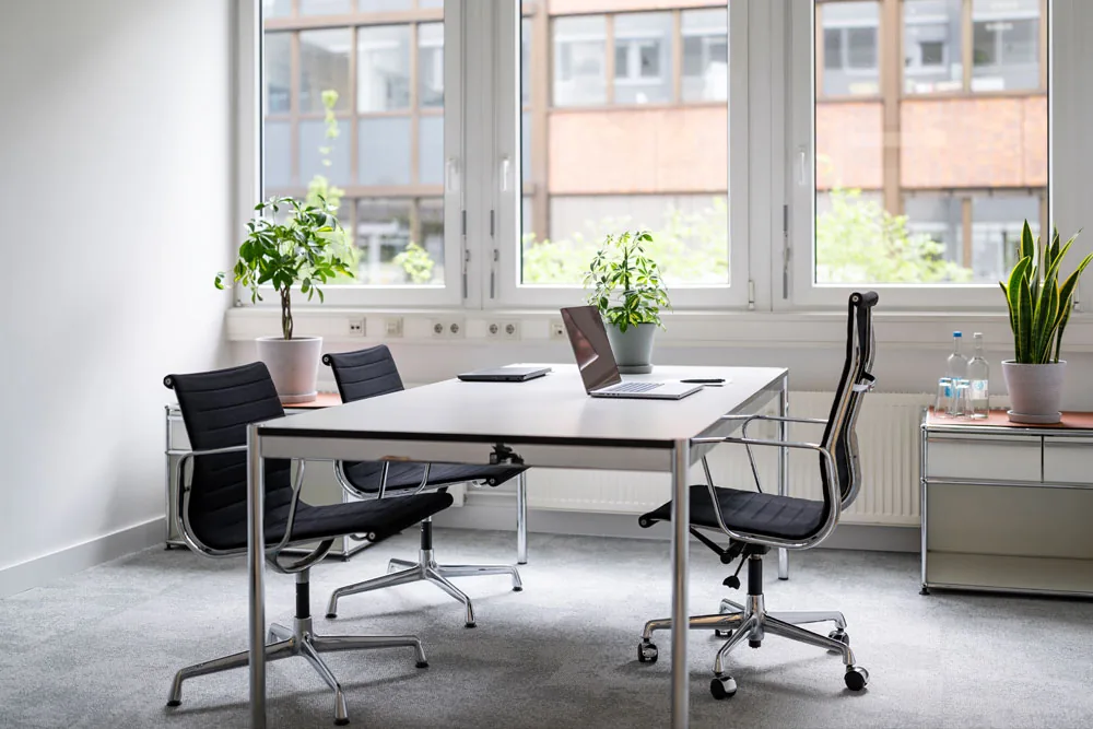 Büro am Firmensitz in Nürnberg